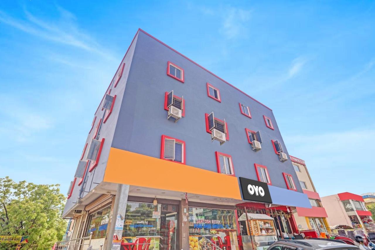 Hotel O R Square Bn Reddy Sururnagar Buitenkant foto