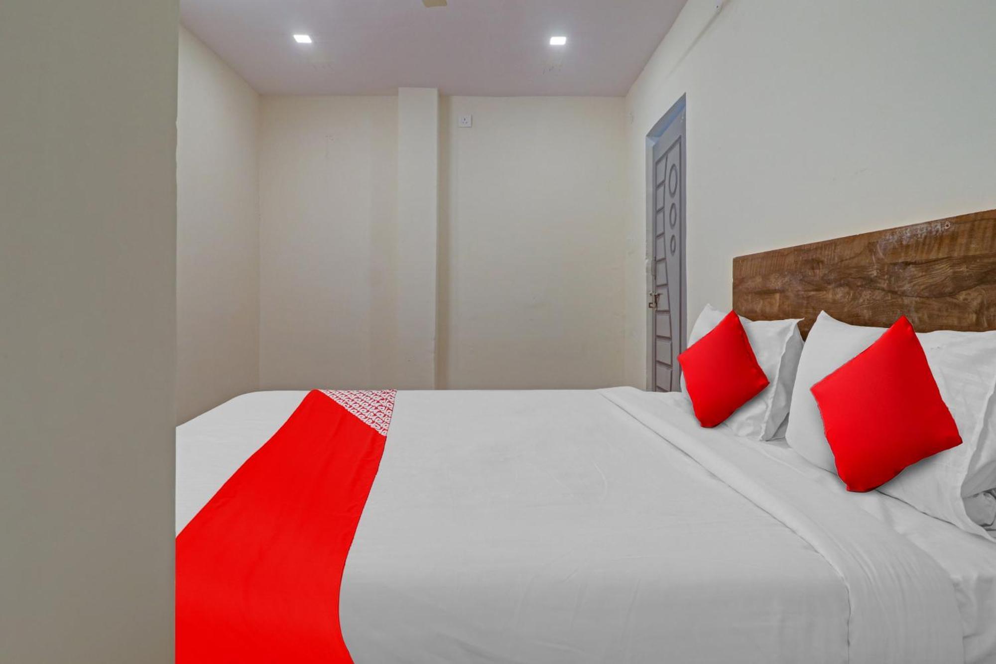 Hotel O R Square Bn Reddy Sururnagar Buitenkant foto